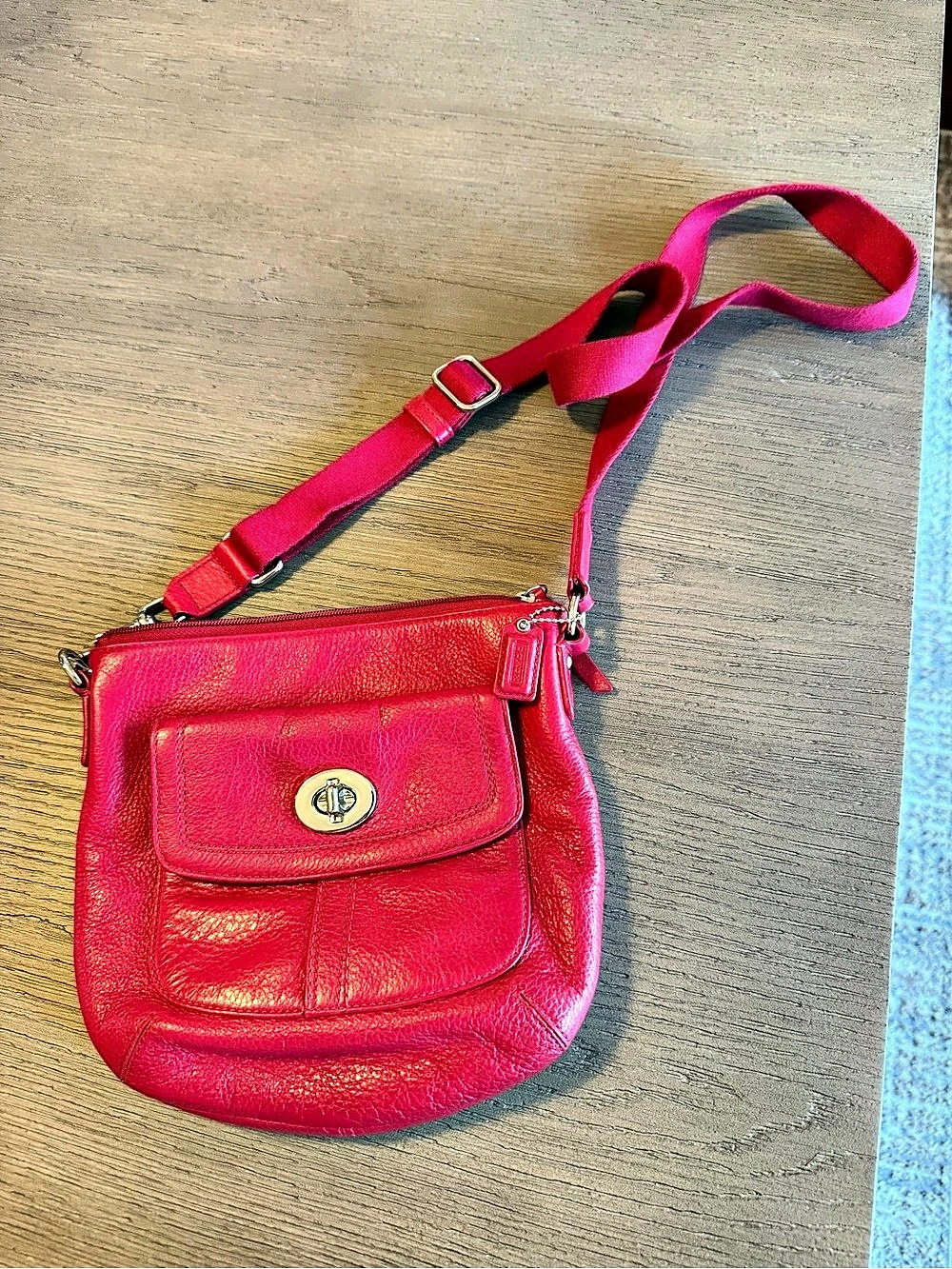 Coach Penelope Turnlock Swingpack Crossbody Pink